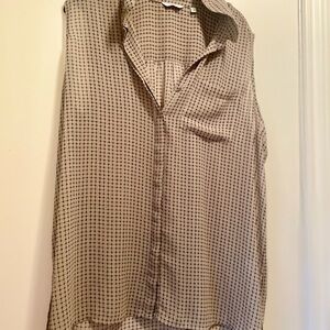 Reitmans Beige and Black Patterned Top
